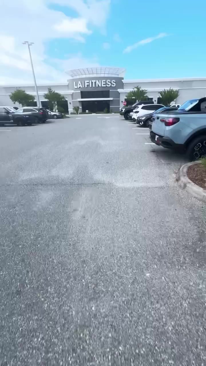 StorySaver.net-haileymalles-Video-1751401697377.mp4