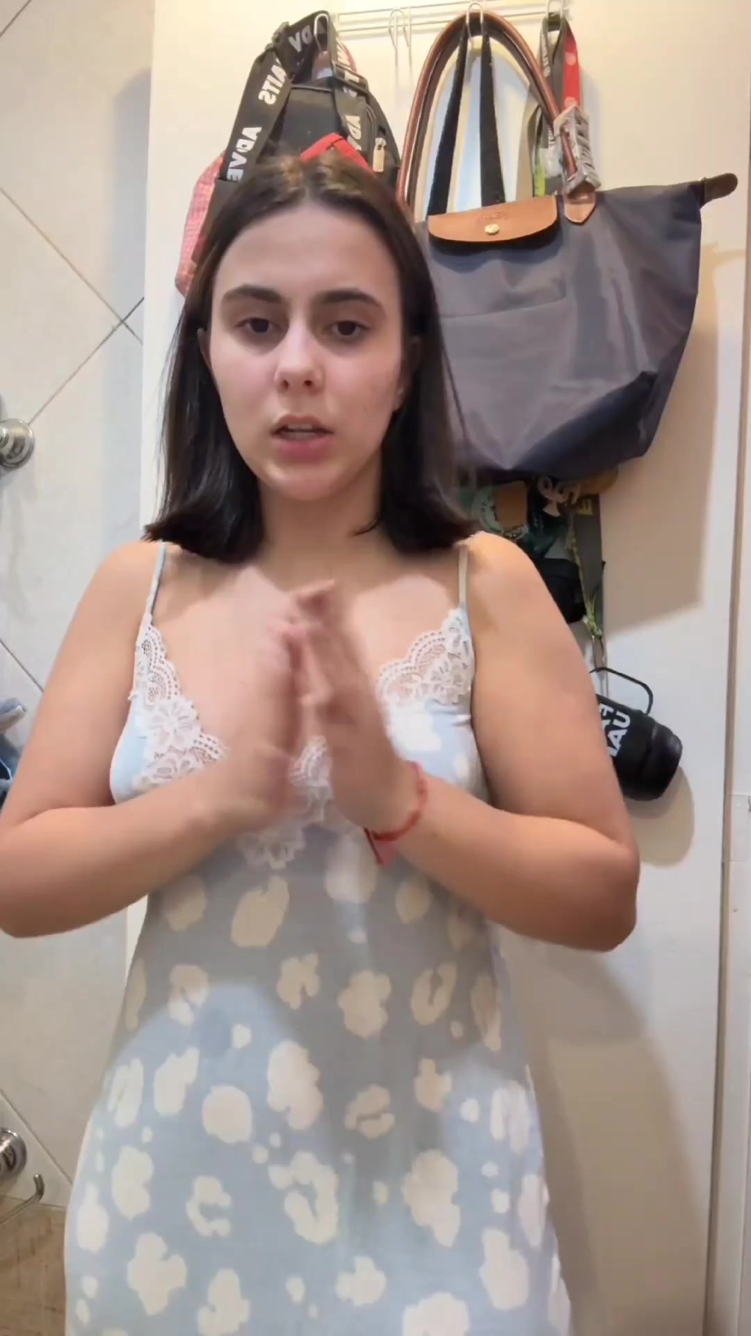 VID_20260409_215231_146.mp4