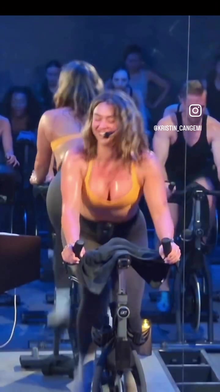 a4cf241fc72541a3b2d6c202b9e7ffbc.MP4