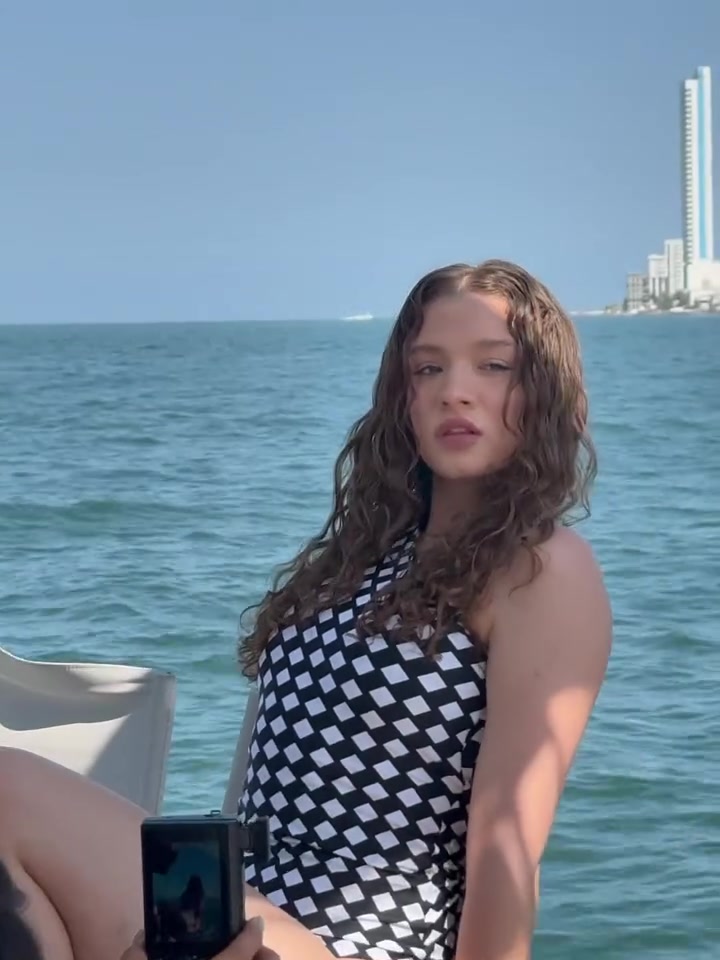 adriana_campossalazar_1775768425_3871748517883010300_4326977930.mp4