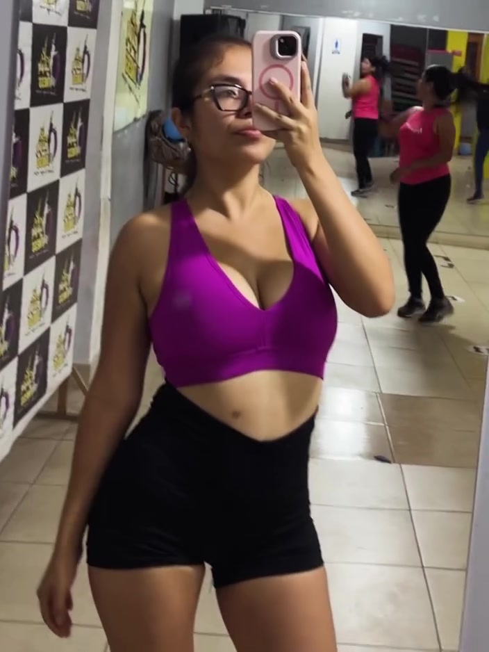 coricaceda_1777839948_3889125755653596865_371149047.mp4