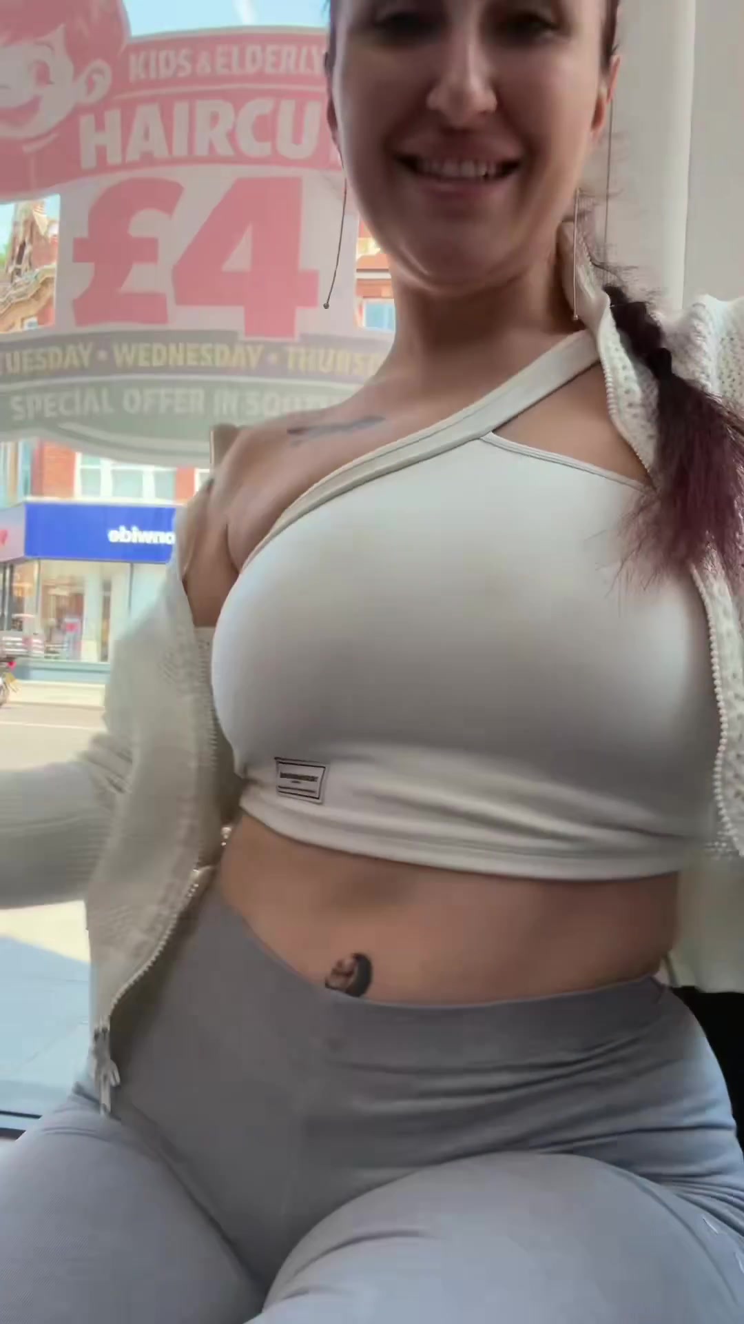 https___t.co_K2o6L3gfOw.mp4