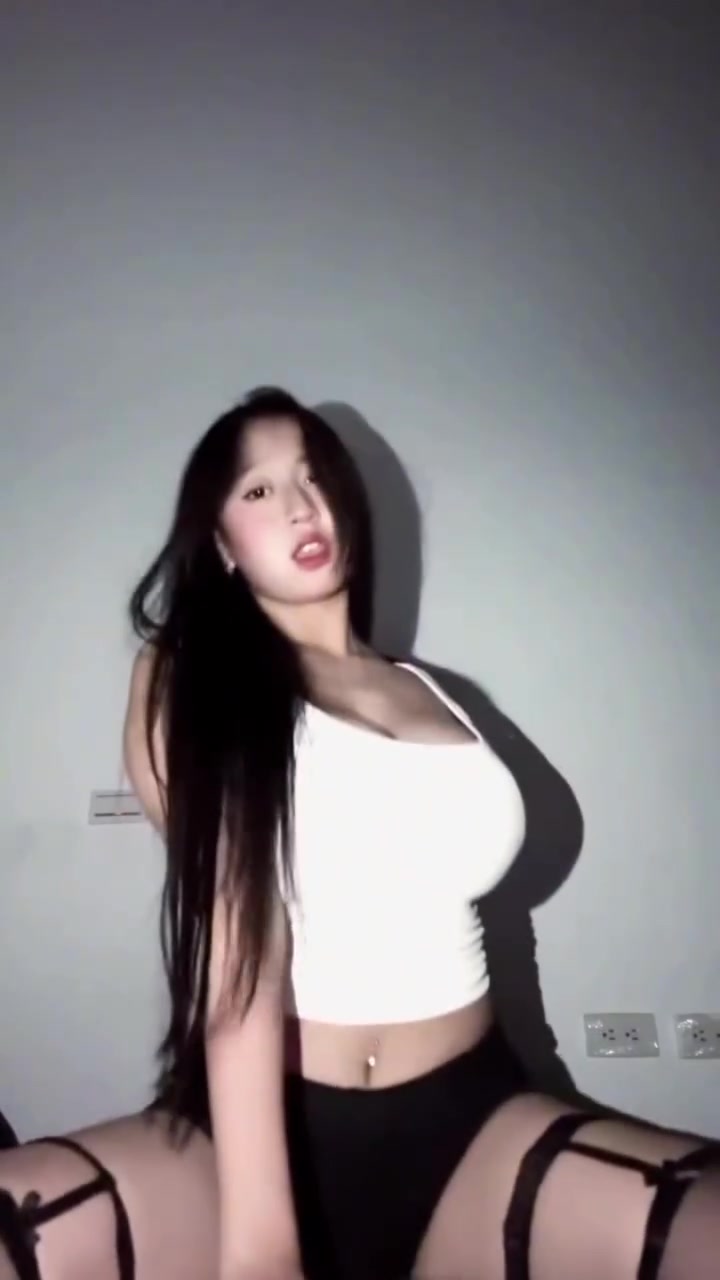 kpopggmoments_4ed7077f797f463a941a563cebc984cb.mp4