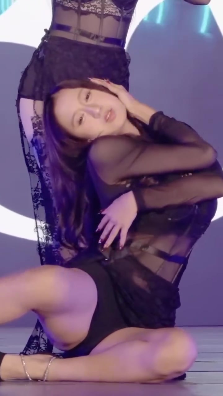 kpopggmoments_df169a93c02647aa9b588868fb150aeb.mp4
