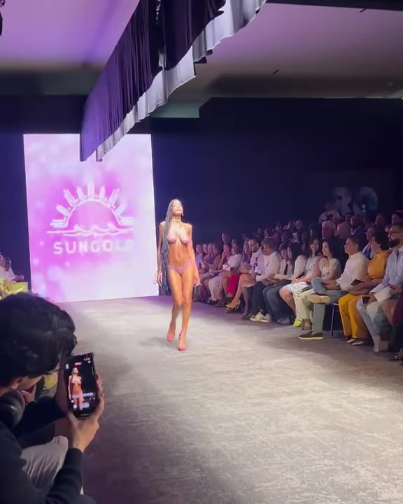 librana_sungoldrd_fashionweek_10162026_5.mp4