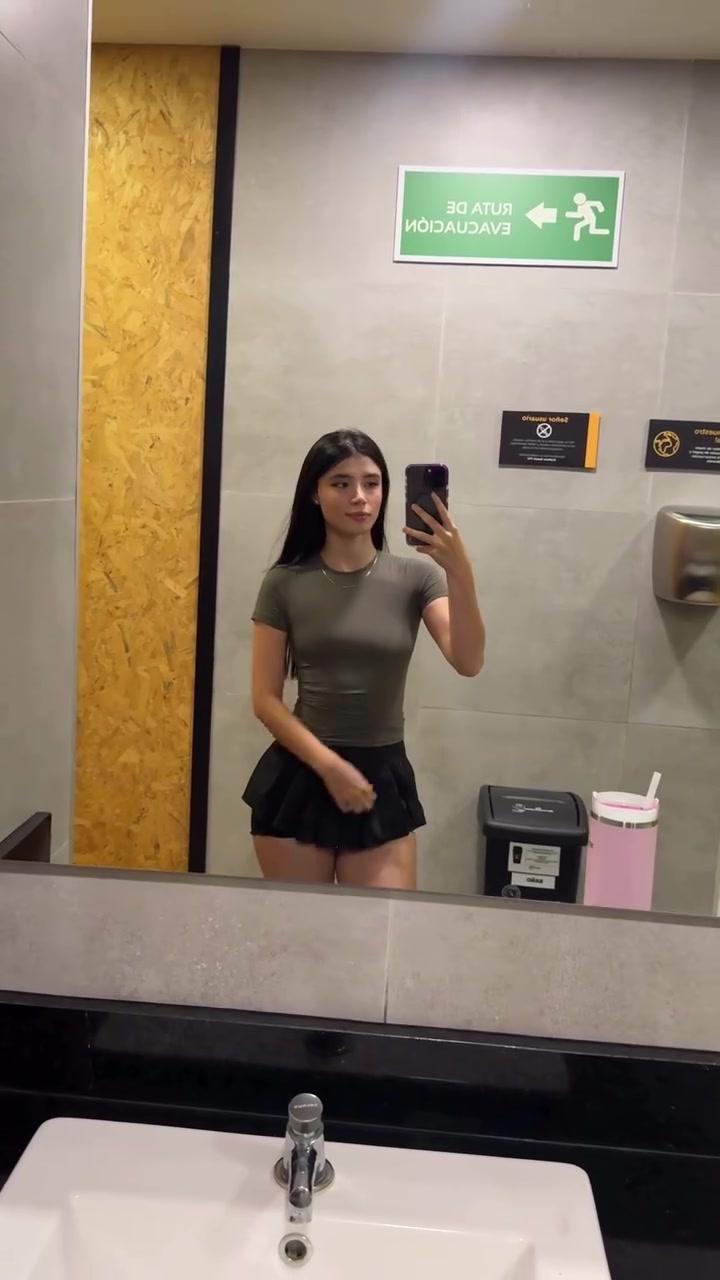 lu_valenciaz_1782865179_14645744690.mp4