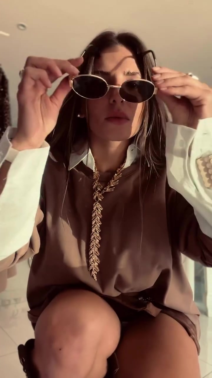 mimi.clothess__1774390609_3860189059176456095_2366432473.mp4