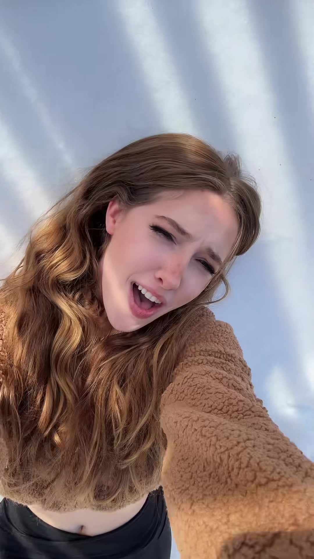 snaptik_7601488397277924663_v3.mp4