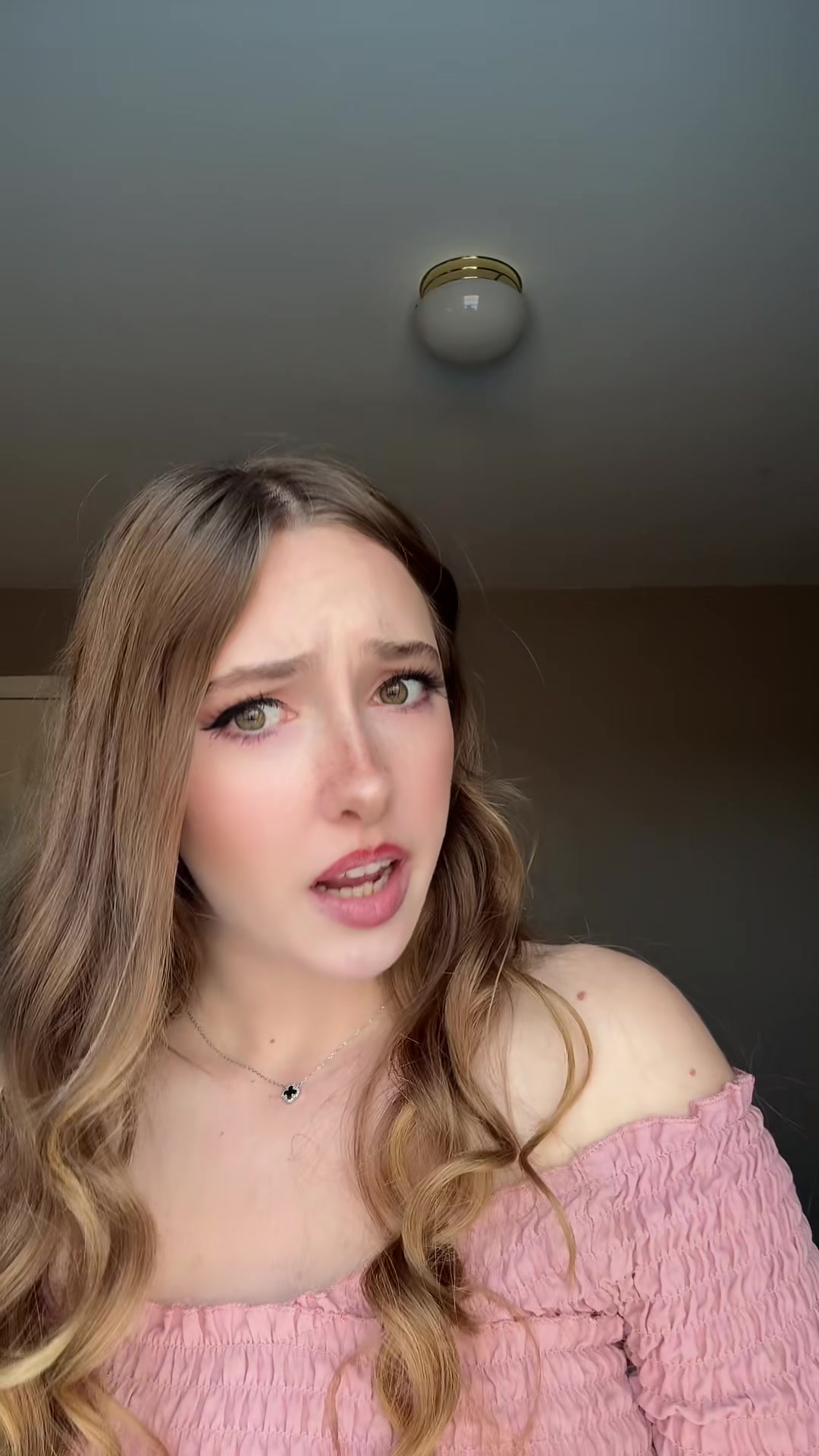 snaptik_7611683579428392205_v3.mp4