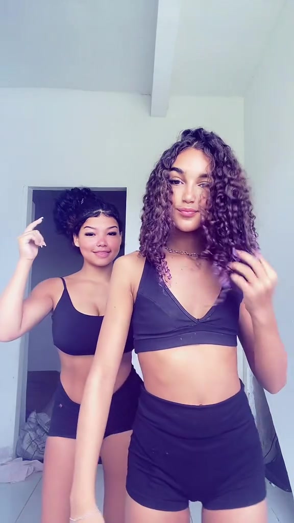 snaptik_7626230445583191316_v3.mp4