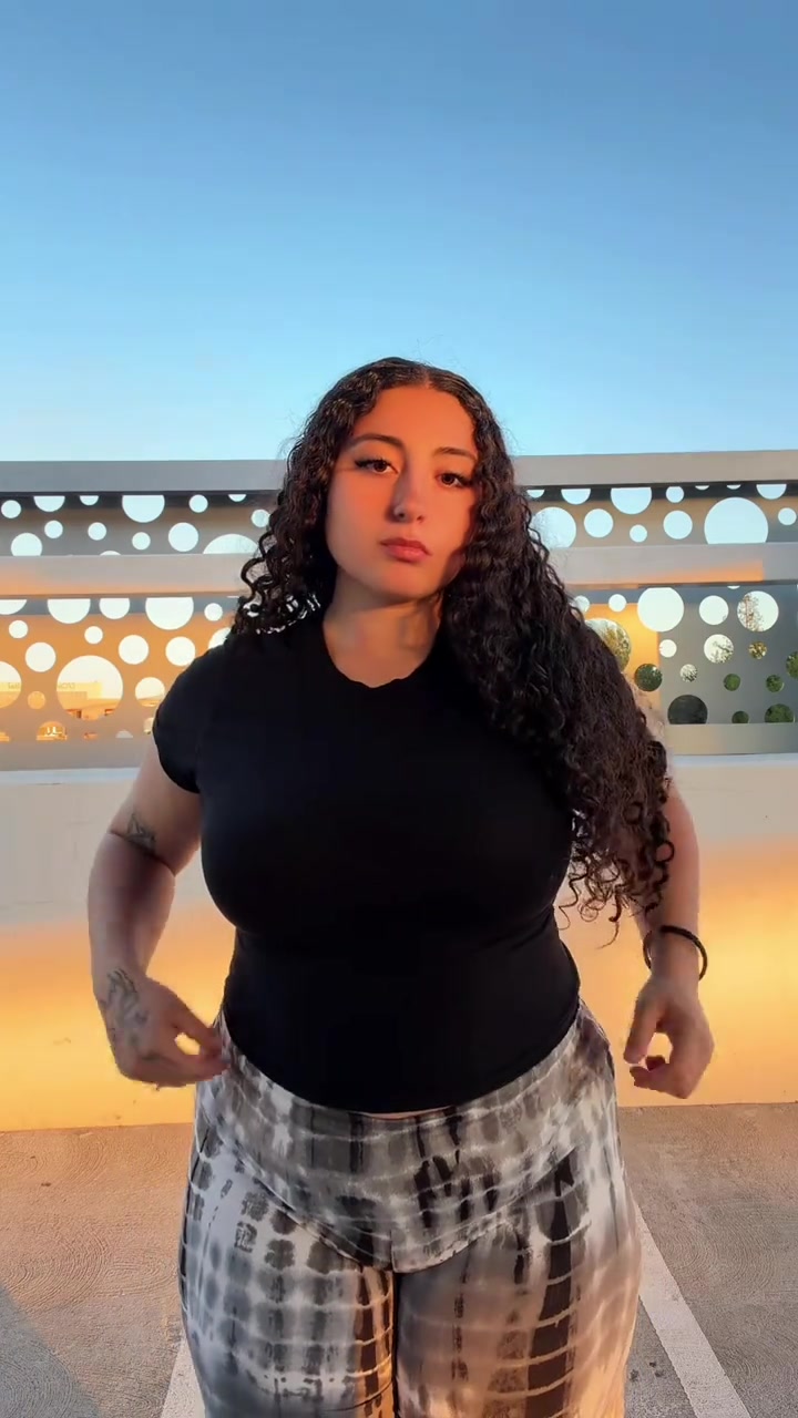 snaptik_7694426167394192654_v3.mp4