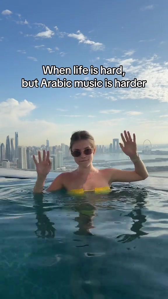 ssstik.io_@miss.selinka_1771355735539.mp4