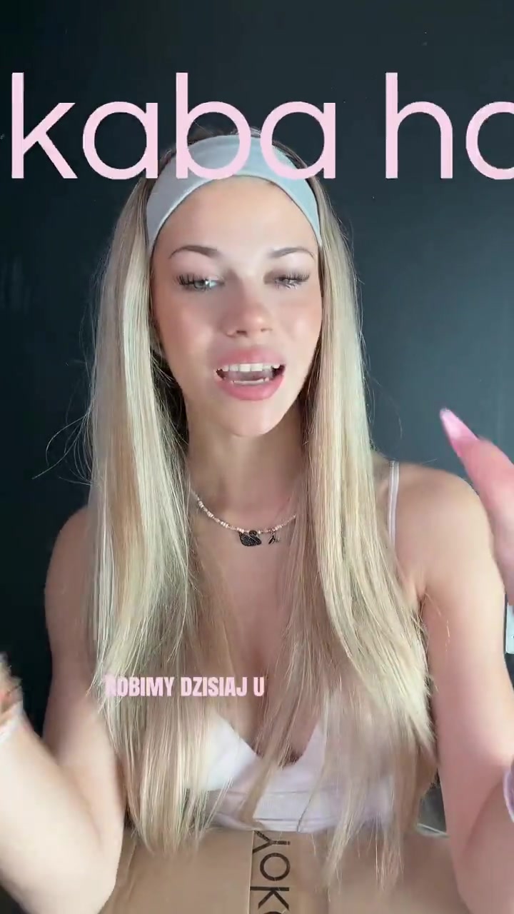 ssstik.io_@official_julia_pytel_1788603532826 (online-video-cutter.com).mp4