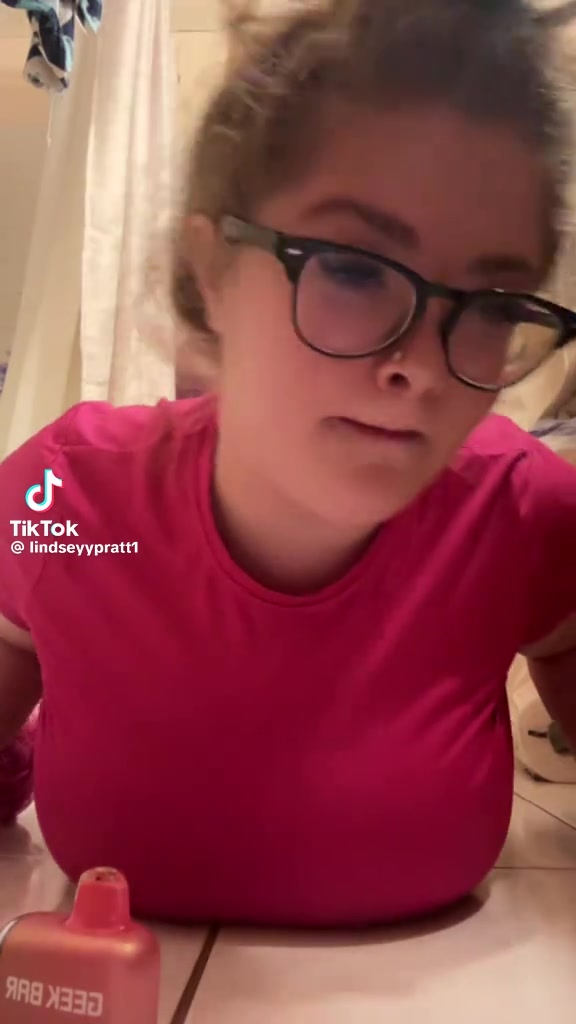 v12044gd0000d2ro6t7og65n5qjvbeqg.mp4