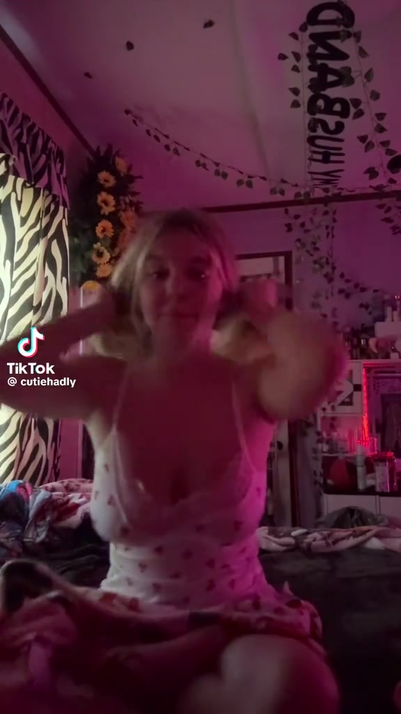 v12044gd0000d4f2se7og65ggun84ld0.mp4