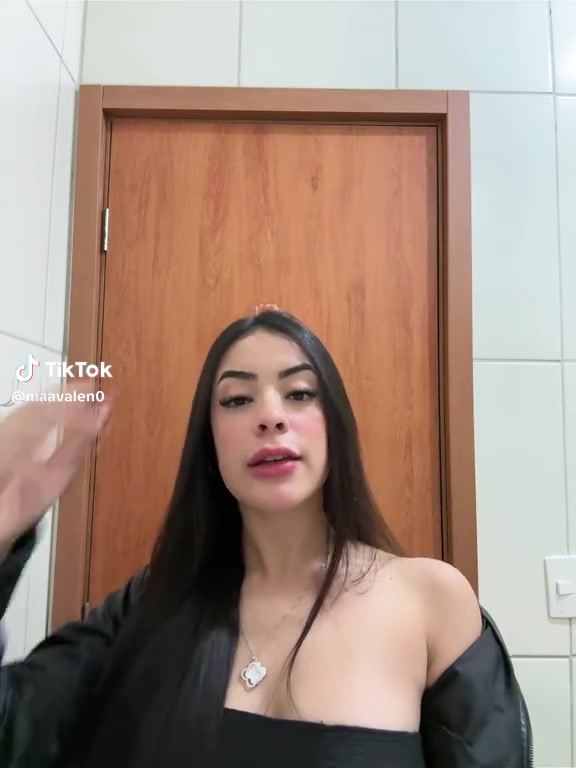 v14044g50000d8nc7dnog65u46molrig.mp4