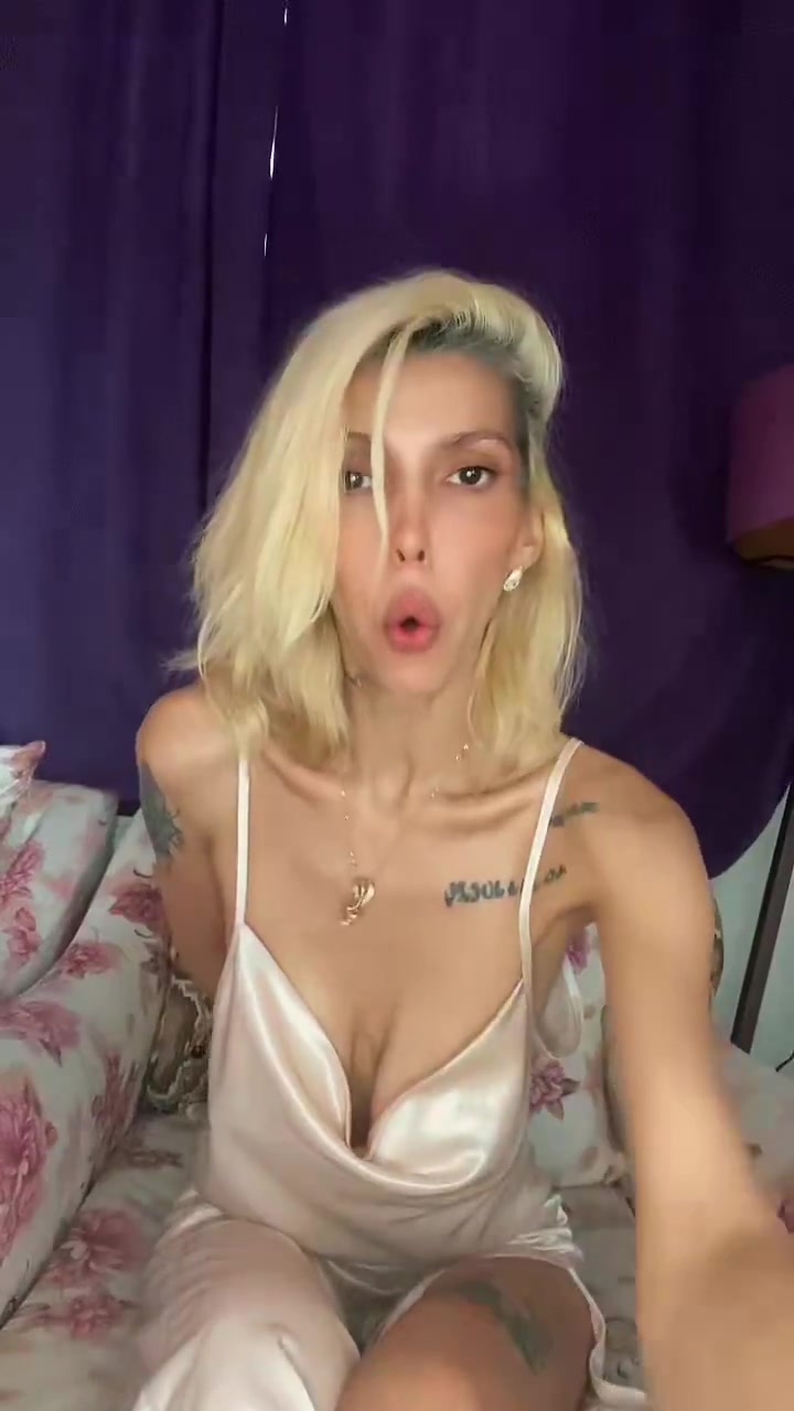 weirdonipslip.mp4
