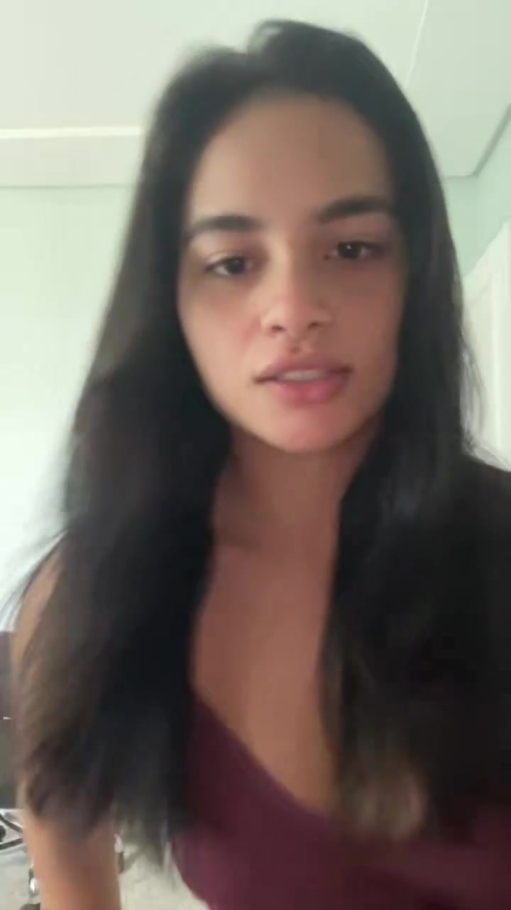 xoRFrhJ_Izohnpxe.mp4