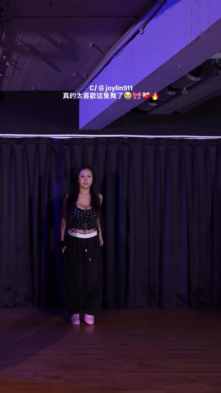 yiluo2617__e1efc97ce2b54c87bd48dfaaba609a16.mp4