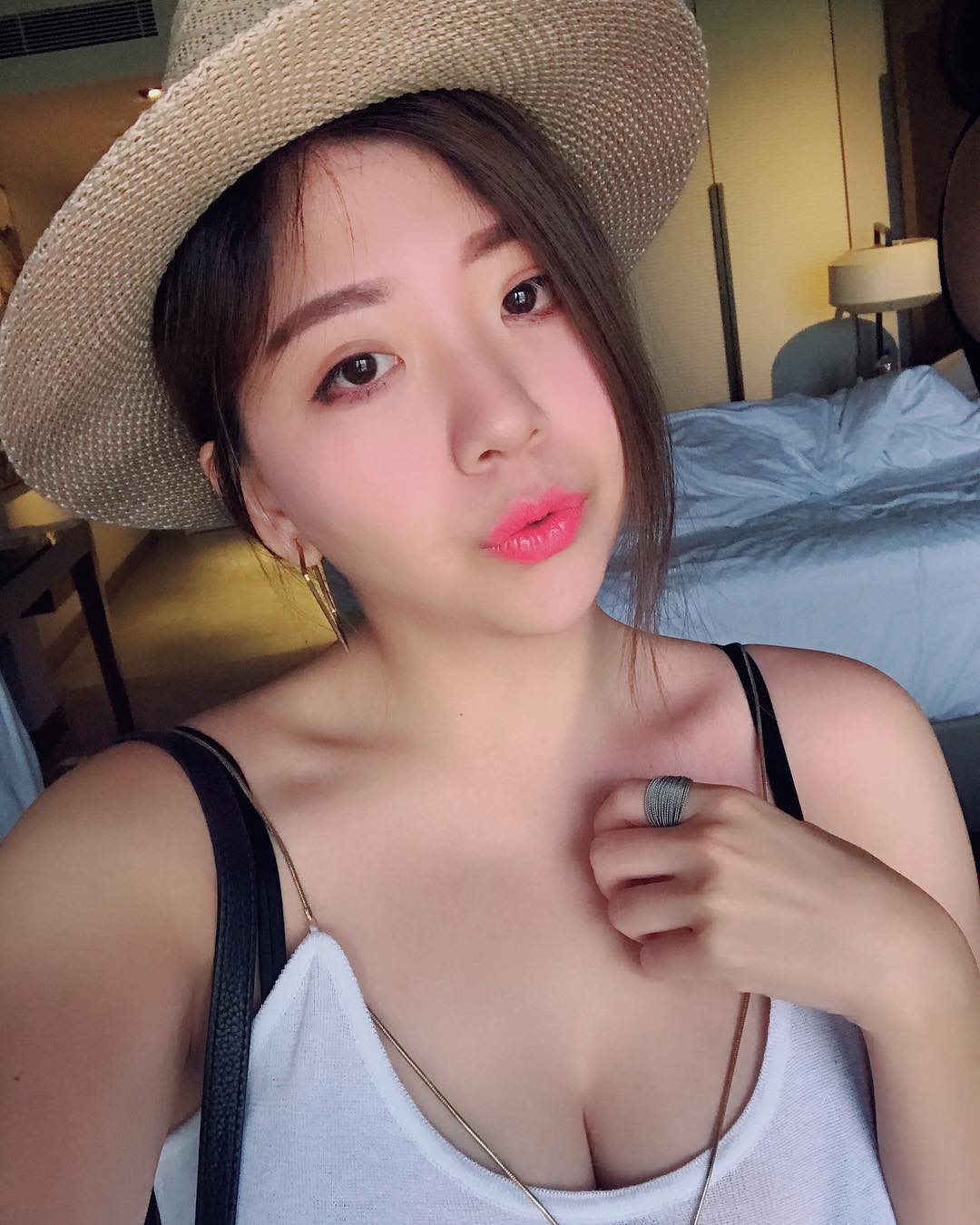 w.eiweiyu_20766699_1447376958685595_7295792587015716864_n.jpg