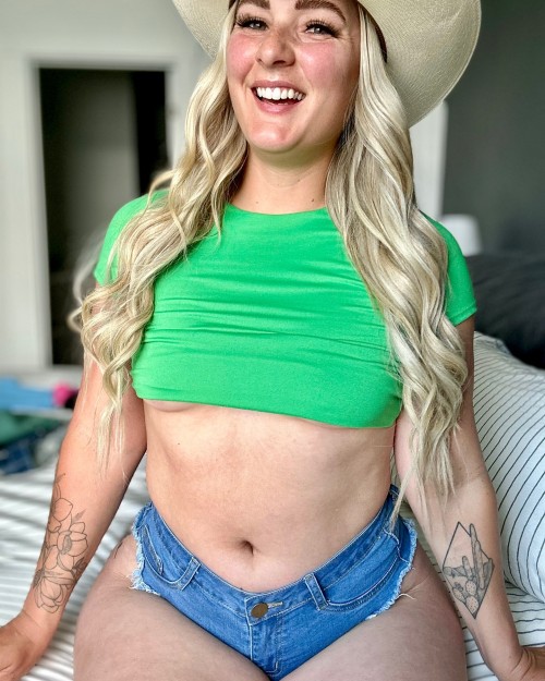 wildrowdycowgirl_1737752867_3552851017622640991_64102931301e630528daa86c458.jpg