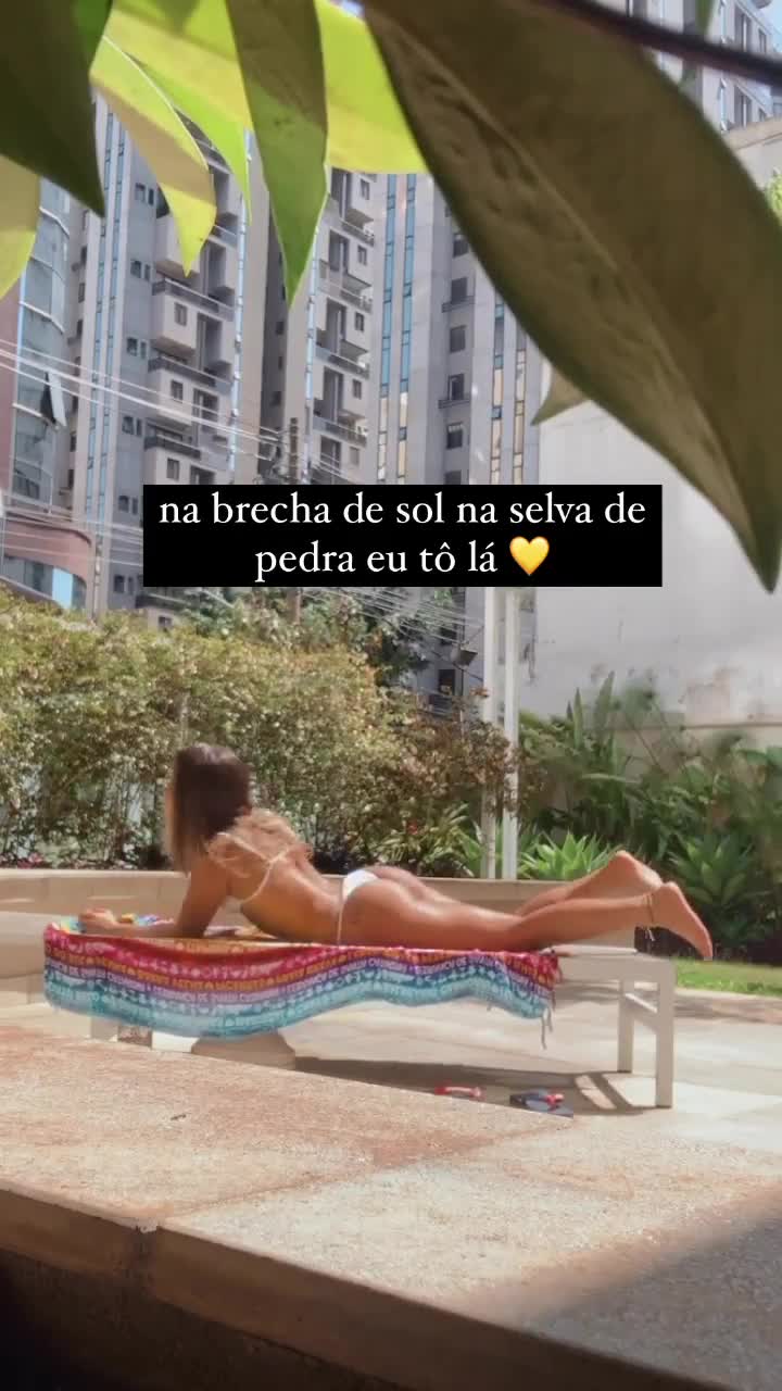 xEO46zva_720p16c6b75d2604f729.mp4