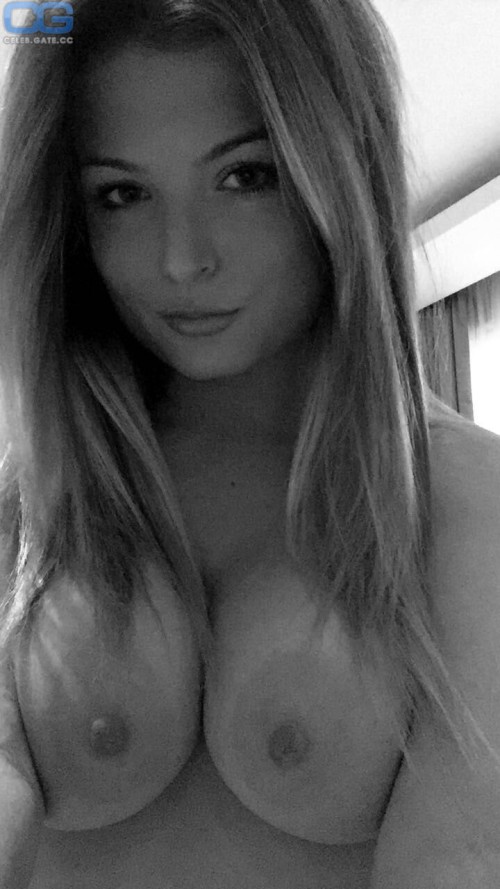 zara holland tits 205194